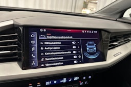 harmaa Audi Q4 e-tron 2024 kuva 21.