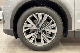 met. harmaa Audi Q4 e-tron 2024 kuva 9.