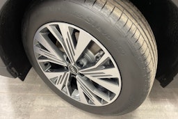 met. harmaa Audi Q4 e-tron 2024 kuva 10.