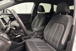 valkoinen Audi Q4 e-tron 2024 kuva 16.