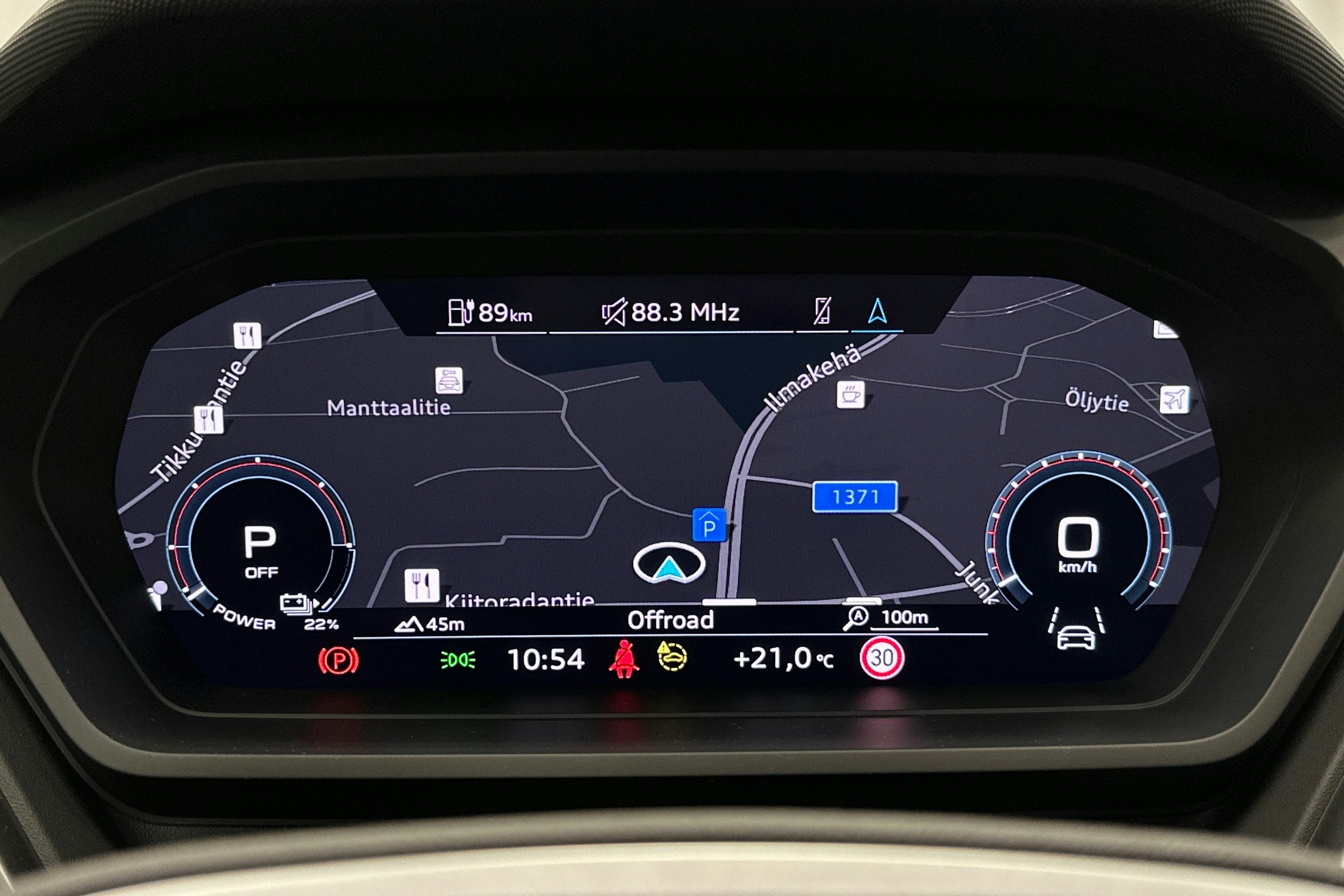 valkoinen Audi Q4 e-tron 2024 kuva 21.