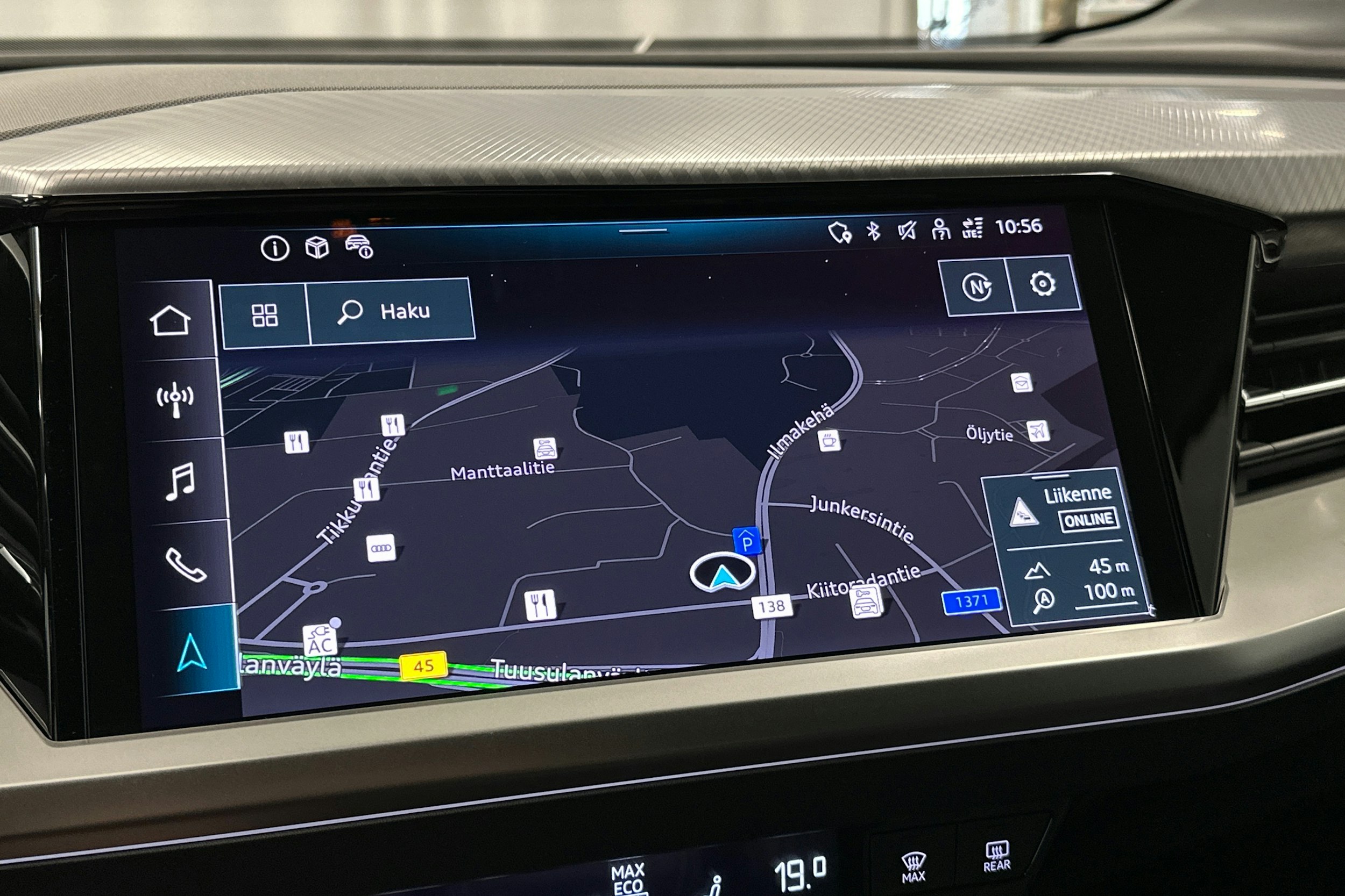 valkoinen Audi Q4 e-tron 2024 kuva 23.