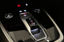 valkoinen Audi Q4 e-tron 2024 kuva 31.