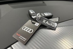 valkoinen Audi Q4 e-tron 2024 kuva 32.