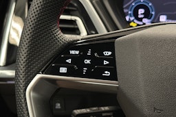 valkoinen Audi Q4 e-tron 2025 kuva 19.