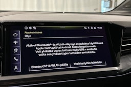 valkoinen Audi Q4 e-tron 2025 kuva 30.