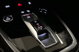 valkoinen Audi Q4 e-tron 2025 kuva 31.