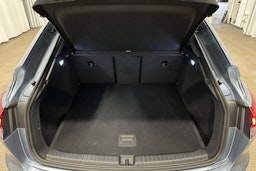 sininen Audi Q4 e-tron 2024 kuva 14.