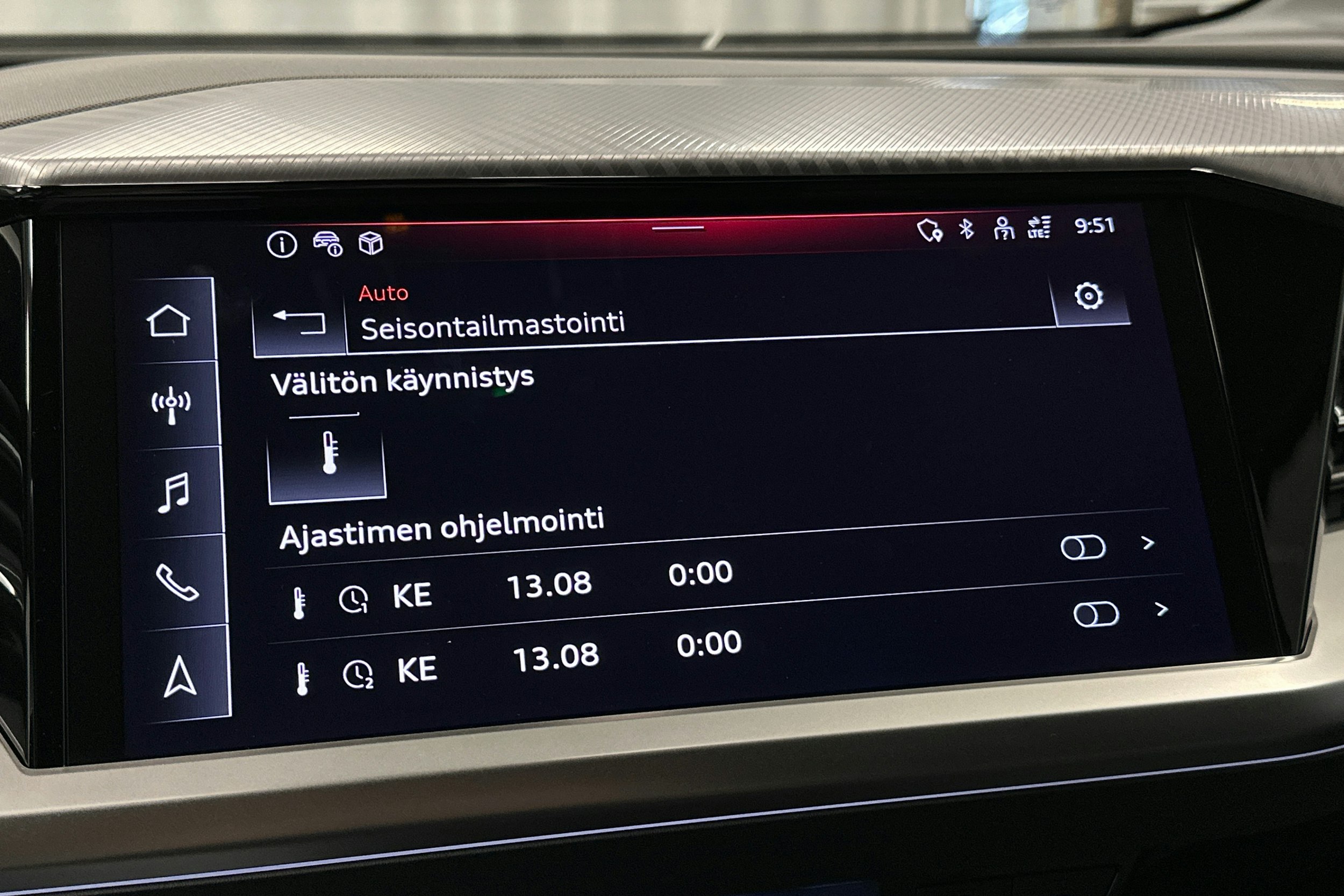 sininen Audi Q4 e-tron 2024 kuva 28.