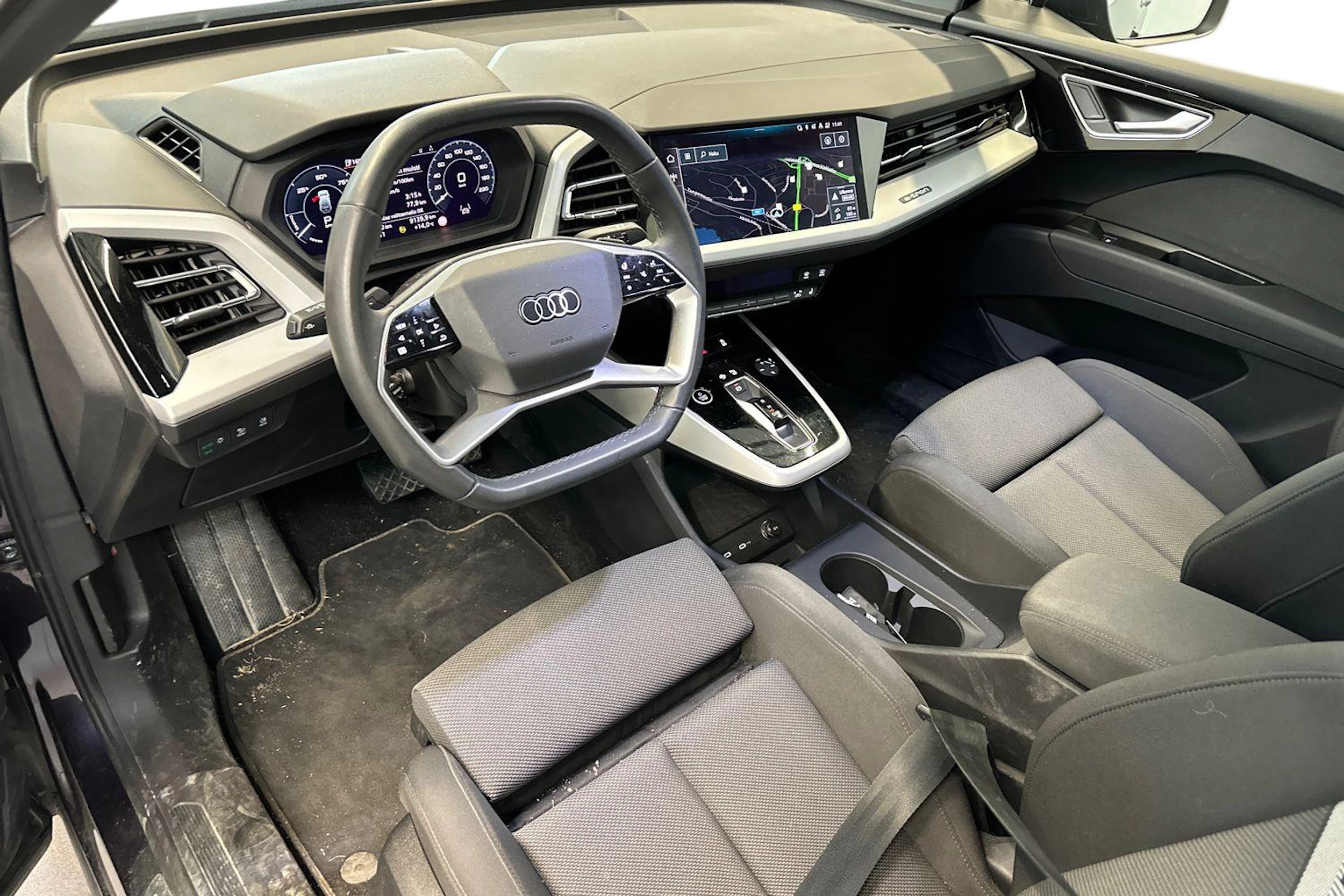 met. vihreä Audi Q4 e-tron 2024 kuva 3.