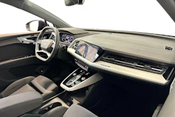 met. vihreä Audi Q4 e-tron 2024 kuva 9.