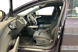 met. vihreä Audi Q4 e-tron 2024 kuva 12.