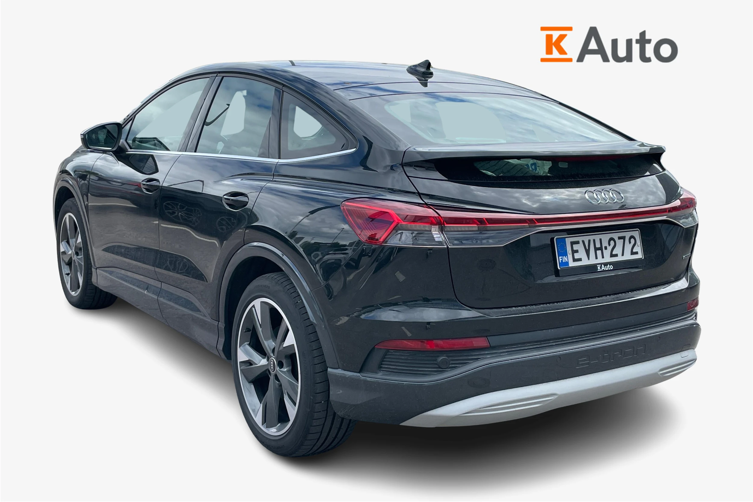 musta Audi Q4 e-tron 2024 kuva 2.