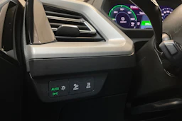 musta Audi Q4 e-tron 2024 kuva 17.