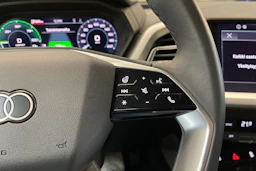 musta Audi Q4 e-tron 2024 kuva 20.
