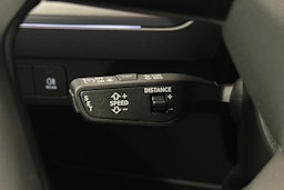 sininen Audi Q4 e-tron 2024 kuva 23.