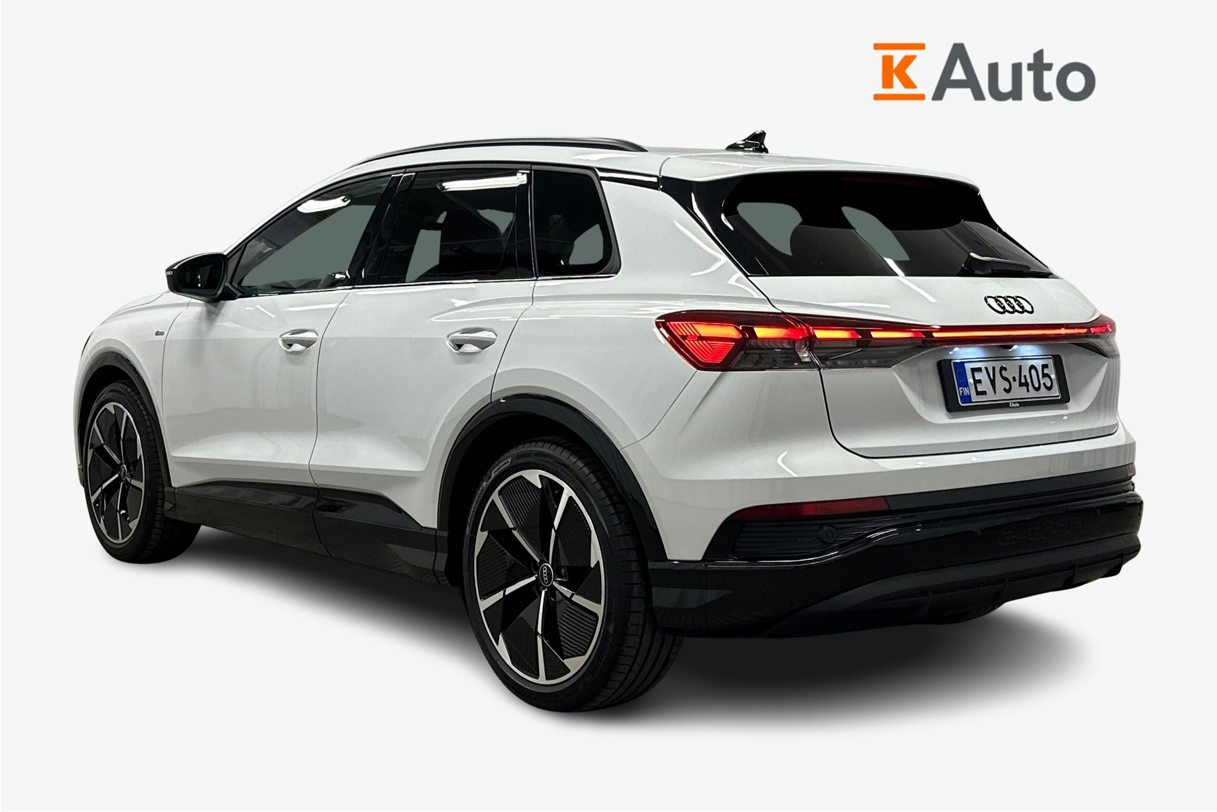 valkoinen Audi Q4 e-tron 2024 kuva 2.