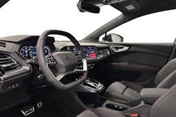valkoinen Audi Q4 e-tron 2024 kuva 7.