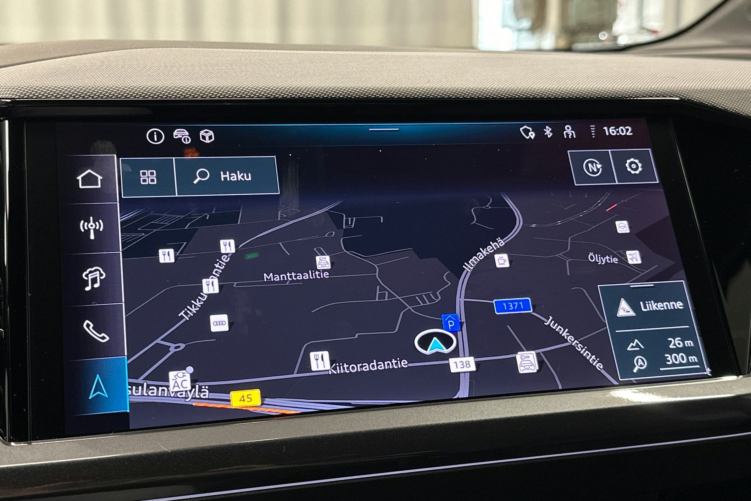 valkoinen Audi Q4 e-tron 2024 kuva 26.