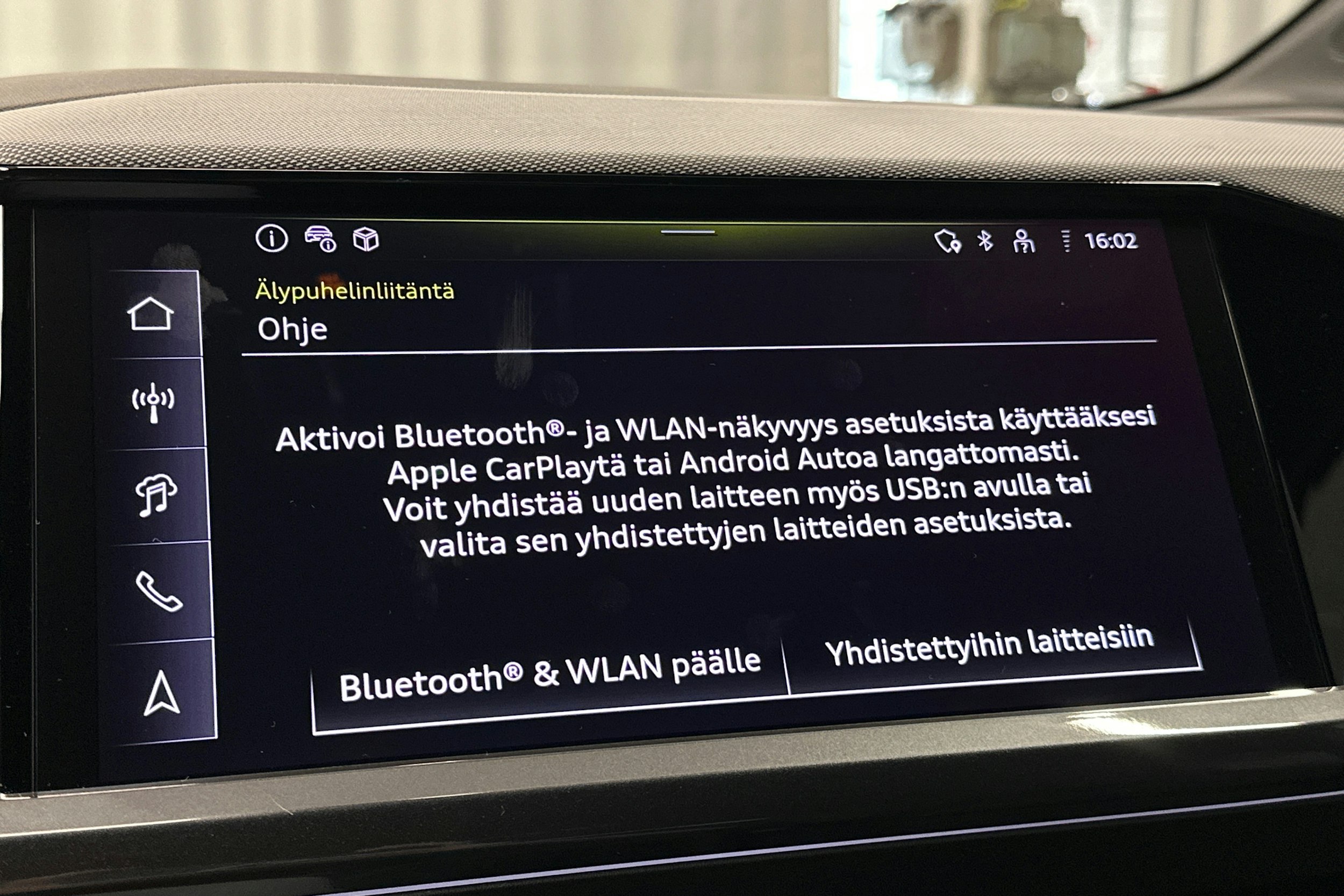 valkoinen Audi Q4 e-tron 2024 kuva 27.