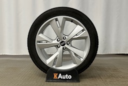 musta Audi Q4 e-tron 2024 kuva 13.