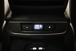 musta Audi Q4 e-tron 2024 kuva 16.
