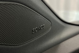 musta Audi Q4 e-tron 2024 kuva 19.