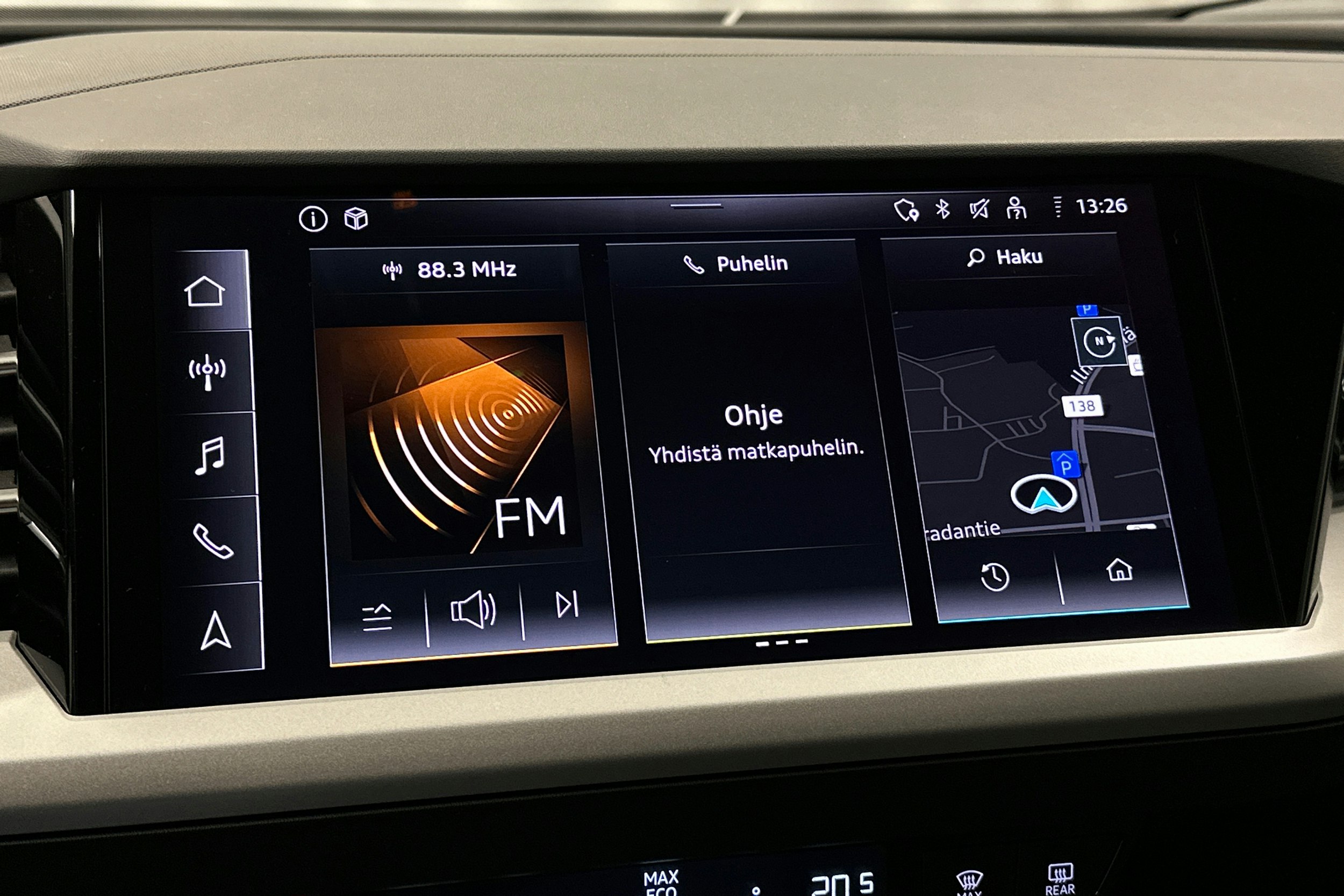 musta Audi Q4 e-tron 2024 kuva 24.