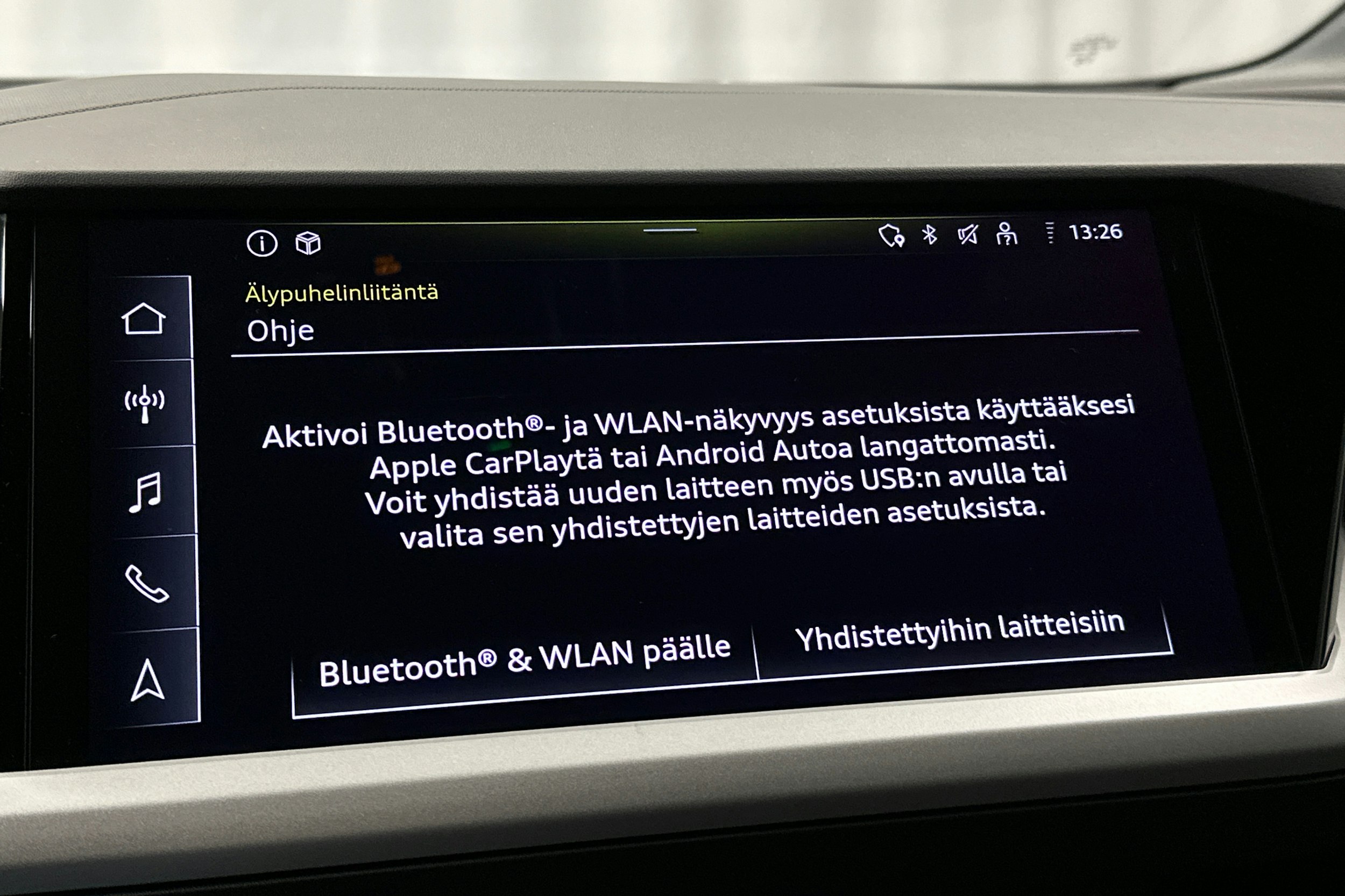 musta Audi Q4 e-tron 2024 kuva 26.