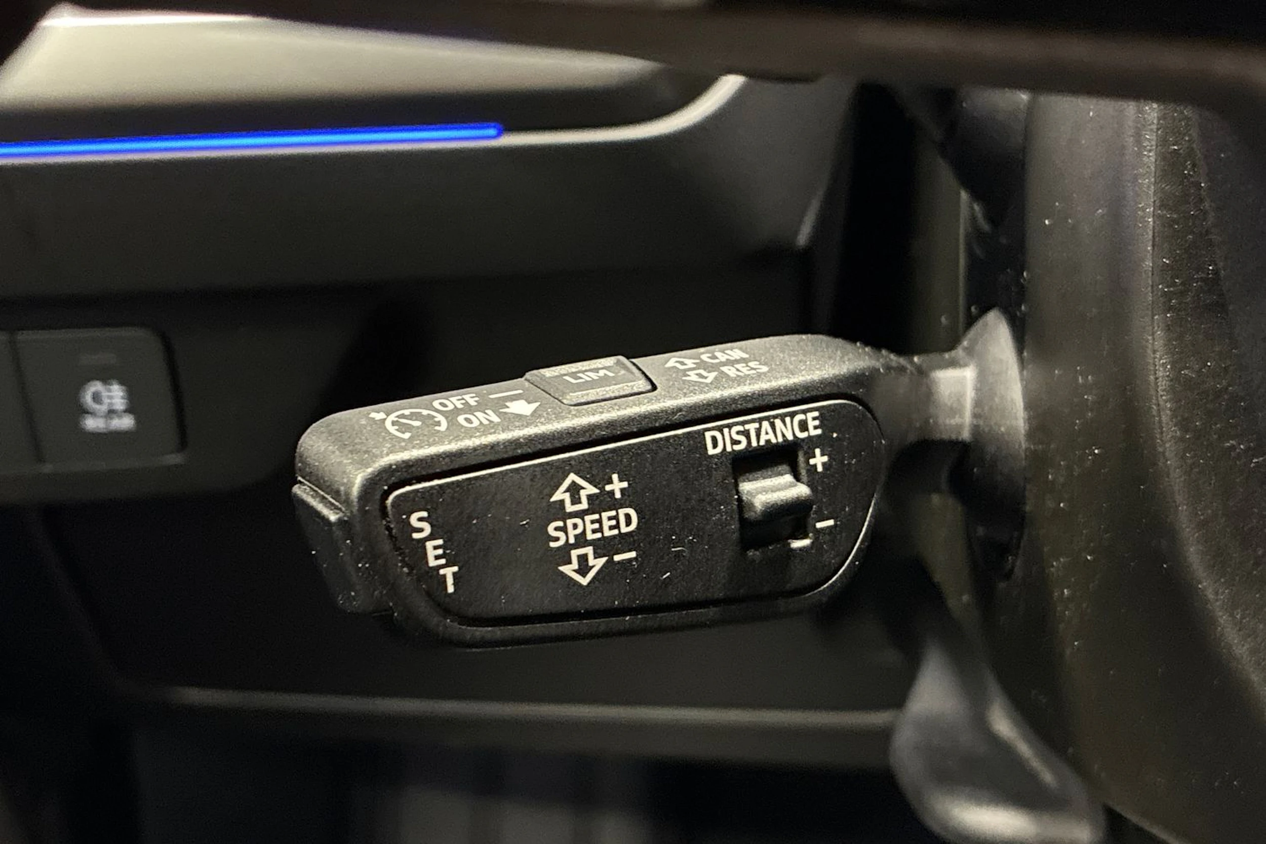 violetti Audi Q4 e-tron 2024 kuva 15.
