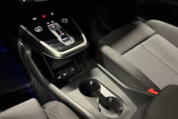 violetti Audi Q4 e-tron 2024 kuva 18.
