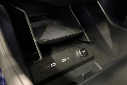 violetti Audi Q4 e-tron 2024 kuva 19.