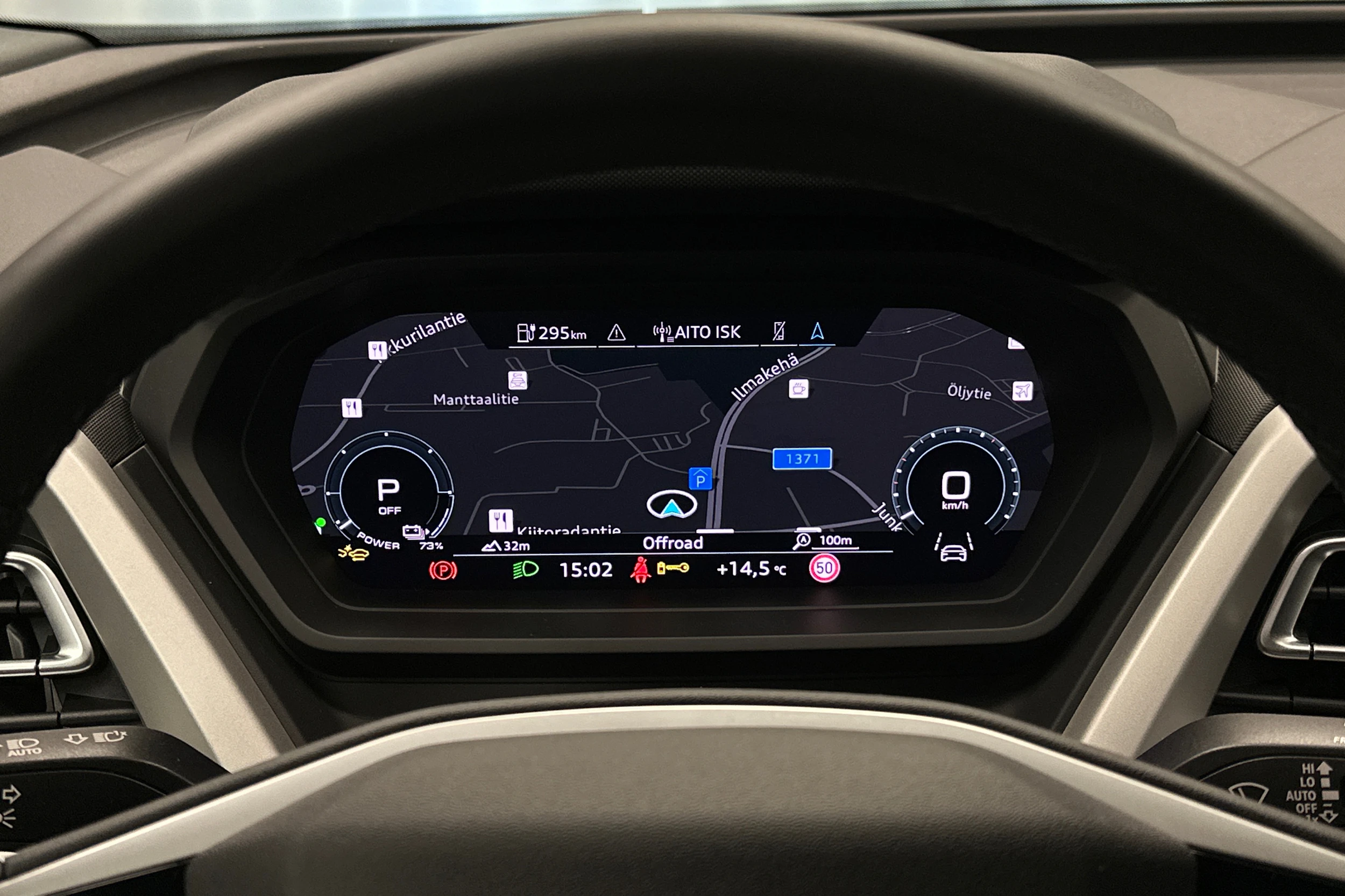 musta Audi Q4 e-tron 2025 kuva 14.