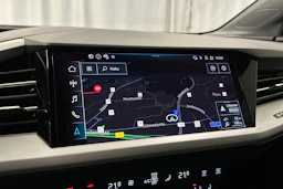 musta Audi Q4 e-tron 2025 kuva 15.