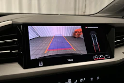 musta Audi Q4 e-tron 2025 kuva 16.