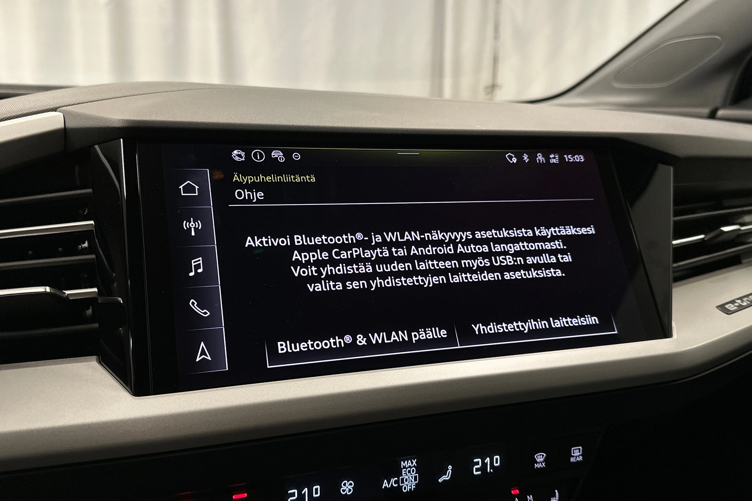 musta Audi Q4 e-tron 2025 kuva 17.