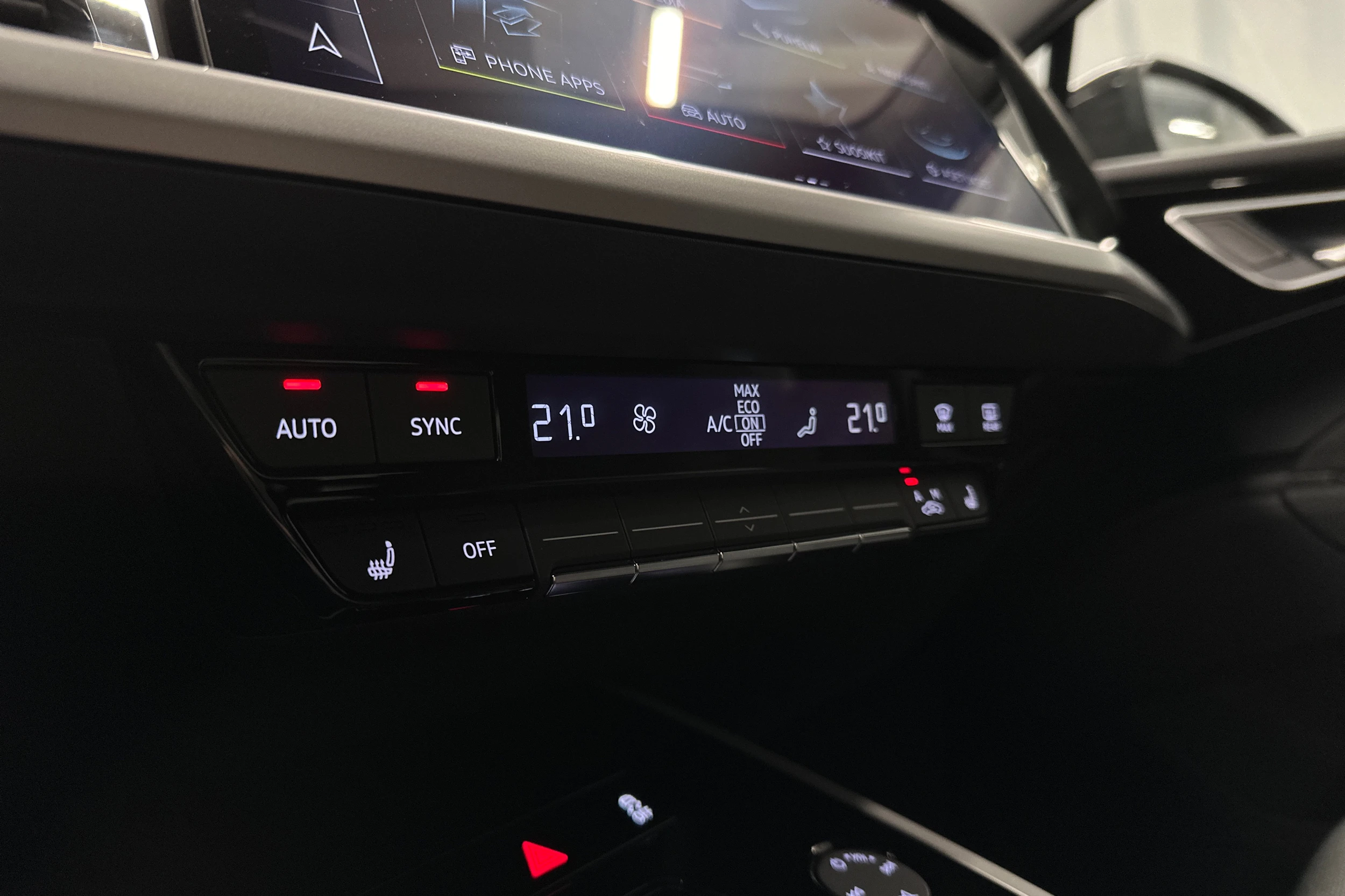 musta Audi Q4 e-tron 2025 kuva 22.