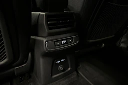 musta Audi Q4 e-tron 2025 kuva 24.