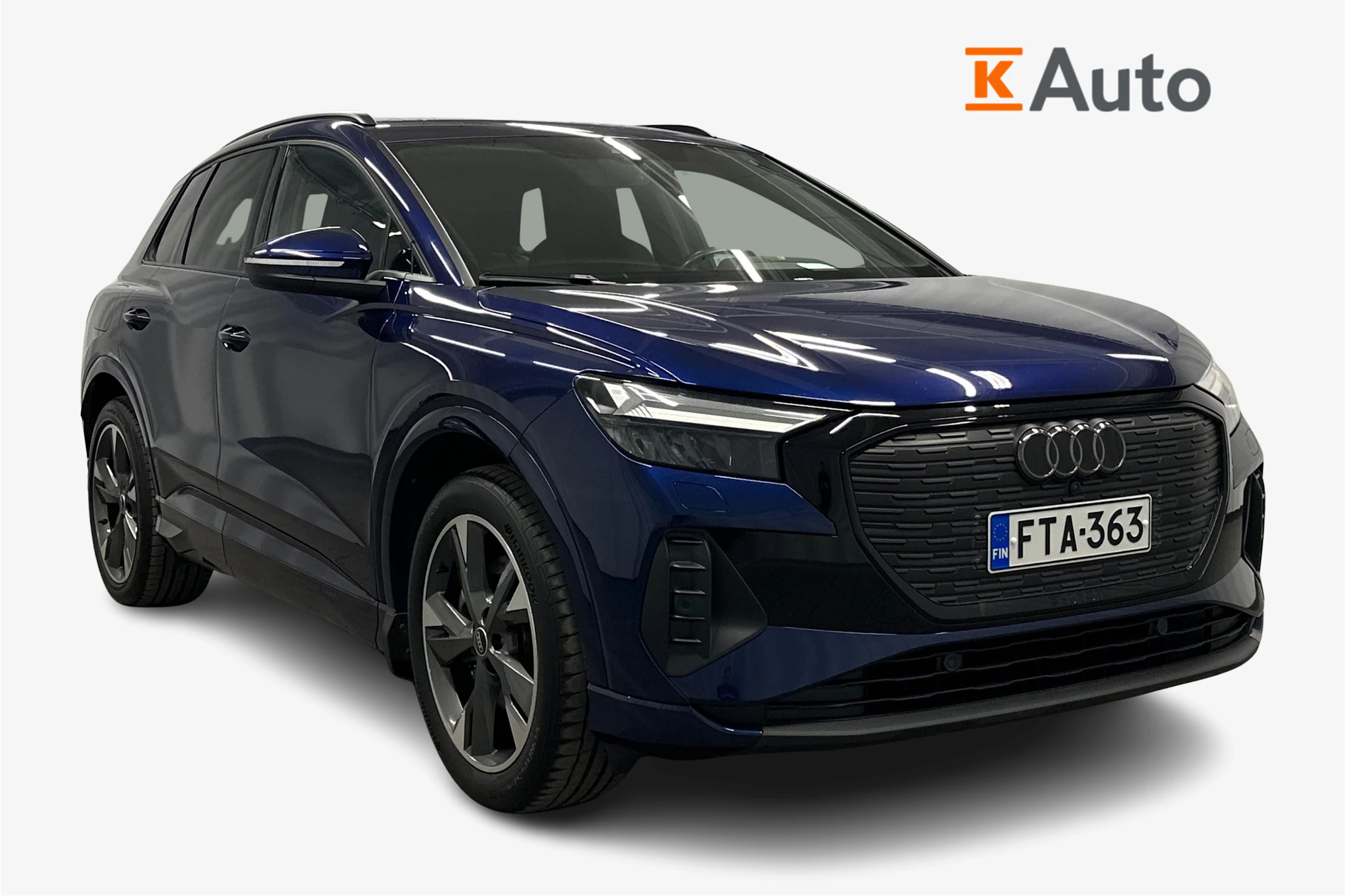sininen Audi Q4 e-tron 2024 kuva 1.