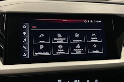 sininen Audi Q4 e-tron 2024 kuva 23.