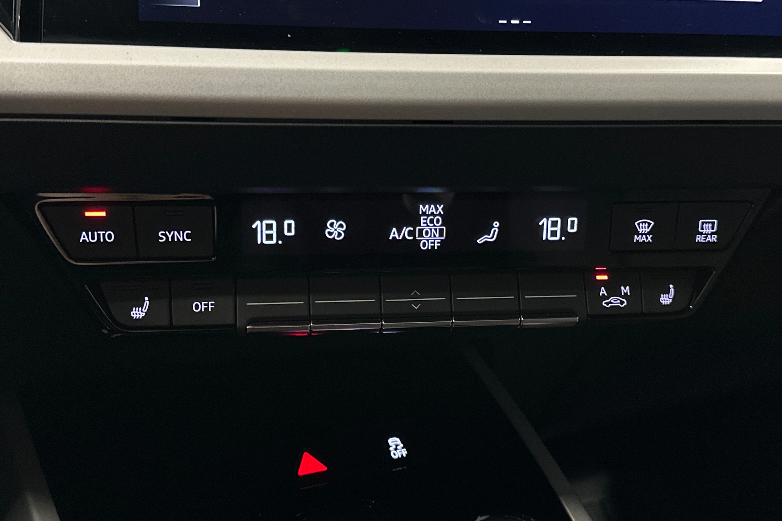 sininen Audi Q4 e-tron 2024 kuva 29.
