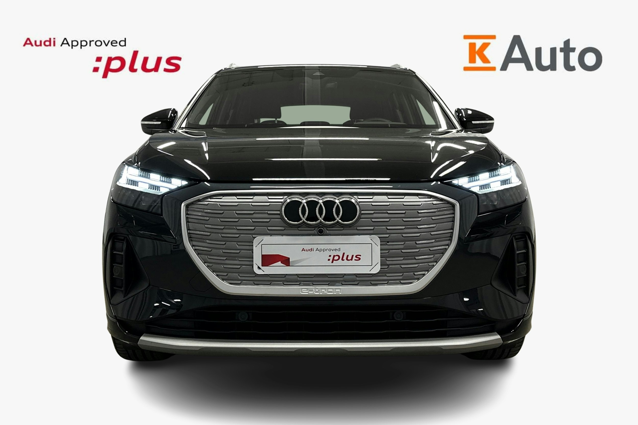 musta Audi Q4 e-tron 2024 kuva 5.