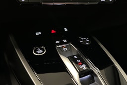 musta Audi Q4 e-tron 2024 kuva 21.