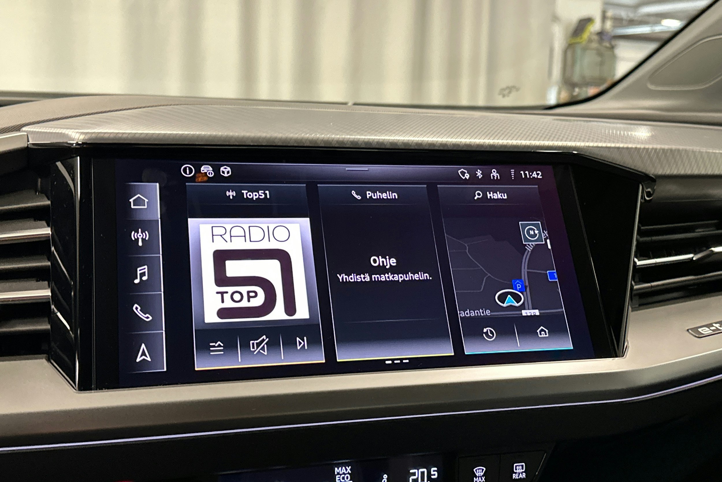 musta Audi Q4 e-tron 2024 kuva 23.