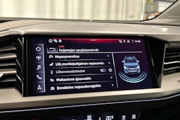 musta Audi Q4 e-tron 2024 kuva 26.