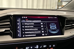 musta Audi Q4 e-tron 2024 kuva 27.