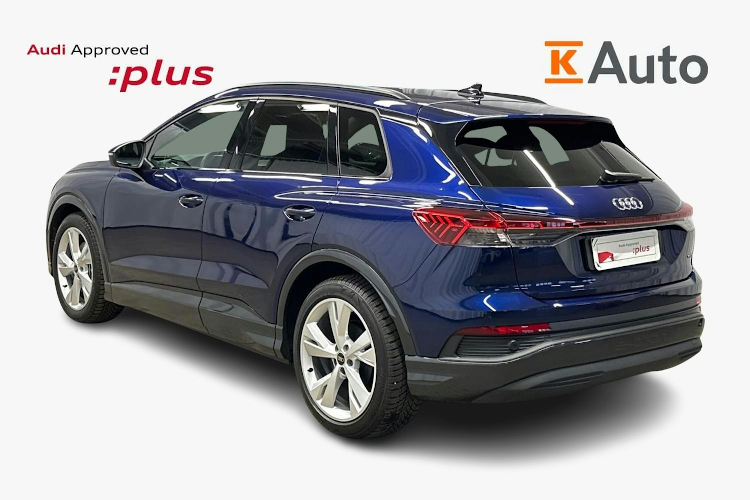 sininen Audi Q4 e-tron 2024 kuva 2.
