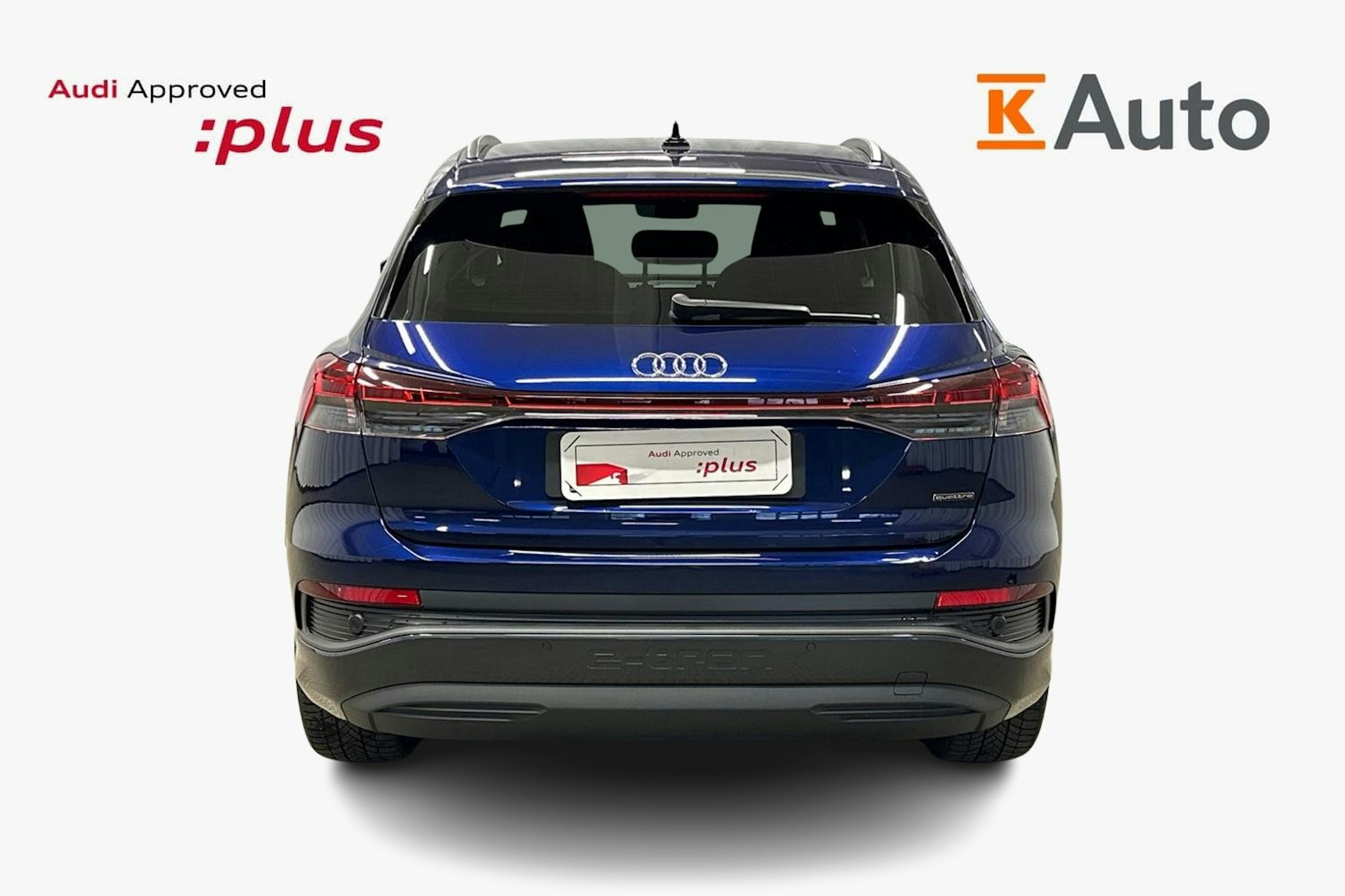 sininen Audi Q4 e-tron 2024 kuva 3.