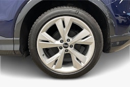 sininen Audi Q4 e-tron 2024 kuva 11.