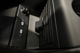 sininen Audi Q4 e-tron 2024 kuva 23.